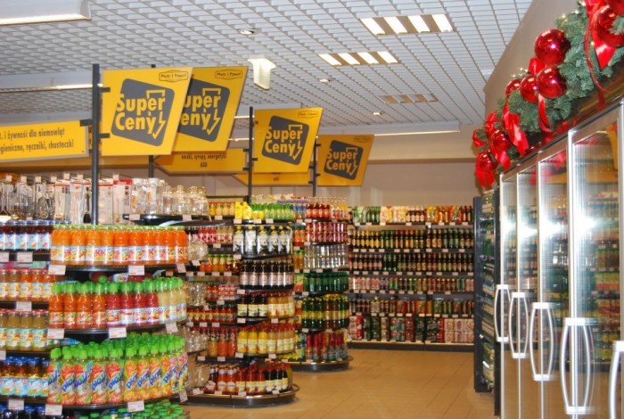 Nowe sklepy Piotr i Paweł do końca 2012 roku