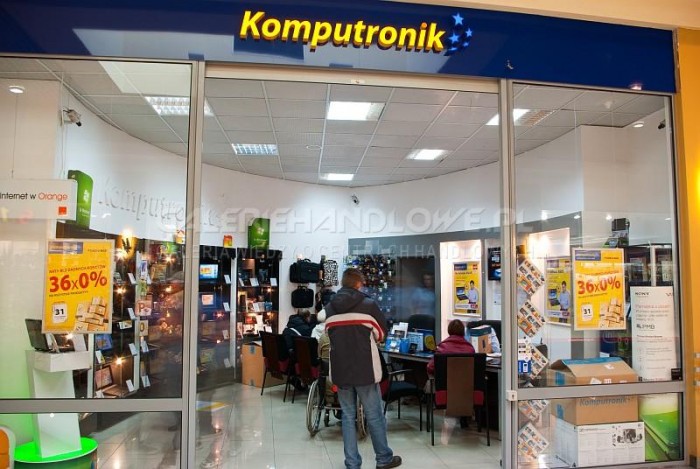 Wzrost sprzedaży sieci Komputronik