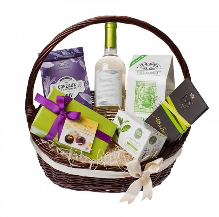 Wielkanocne przepisy i zestawy prezentowe w Delikatesach Alma